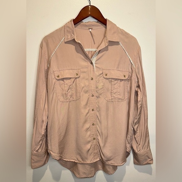 FREE PEOPLE Off Campus Button Down Top in Cream Size Small - Picture 2 of 8